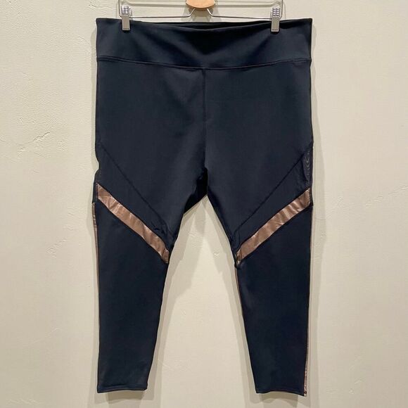 Fabletics Mesh Powerhold Leggings Black/Copper Plus Size: 2X - Picture 1 of 10